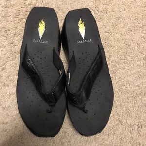 Volatile Flip Flops